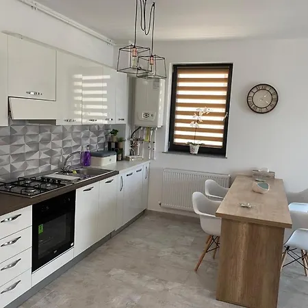 Holidayy Apartments-mamaia Nord Apartment