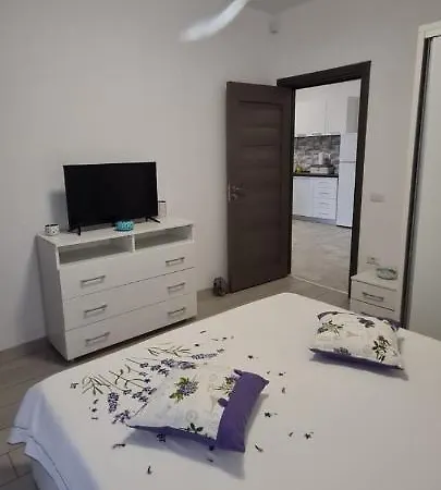 Holidayy Apartments-mamaia Nord Apartment *